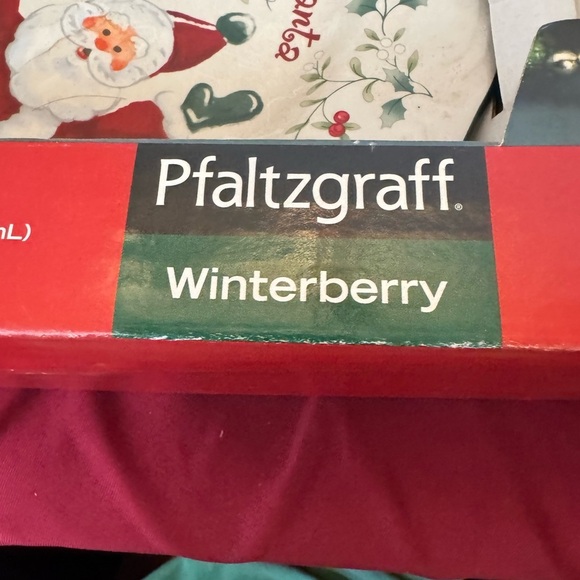 Pfaltzgraff Winterberry Cookies and Milk for Santa Set Open Box - Picture 5 of 13